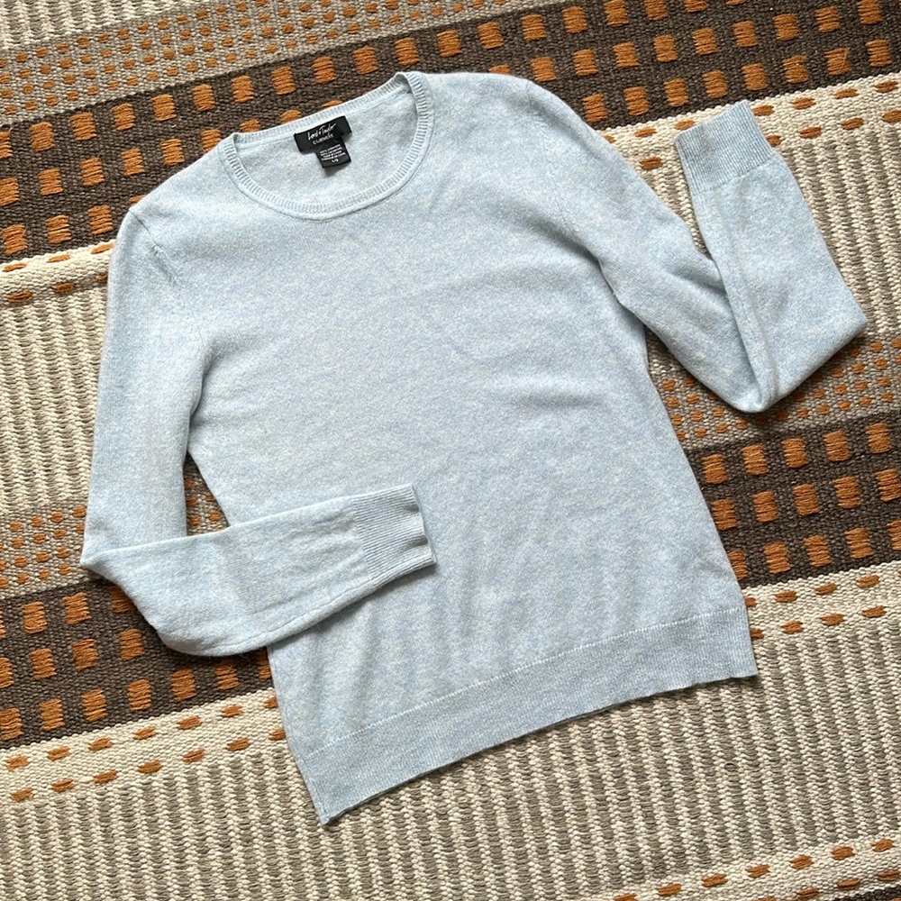 100% Cashmere Sweater size LARGE / Light Blue - Lord & Taylor EUC Baby blue soft